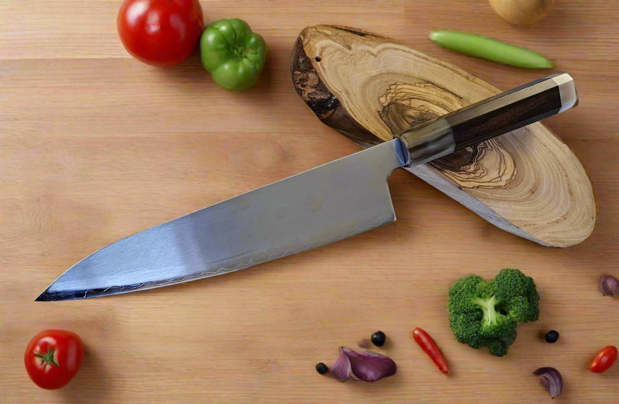 Premium Japanese ZDP189 Steel Chef Knife - 65-67 HRC Hardness, 15° Edge, Desert Ironwood & White Bull Horn Handle